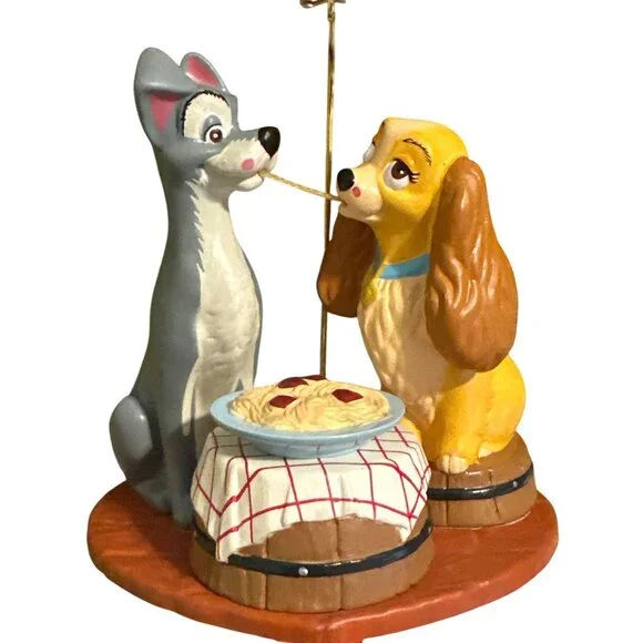 Lady & The Tramp Spaghetti Scene Hanging Ornament Disney 2005 Heart Base Valenti - Picture 2 of 6